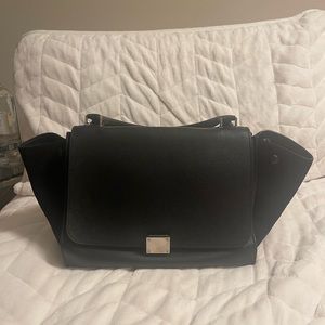 Celine trapeze